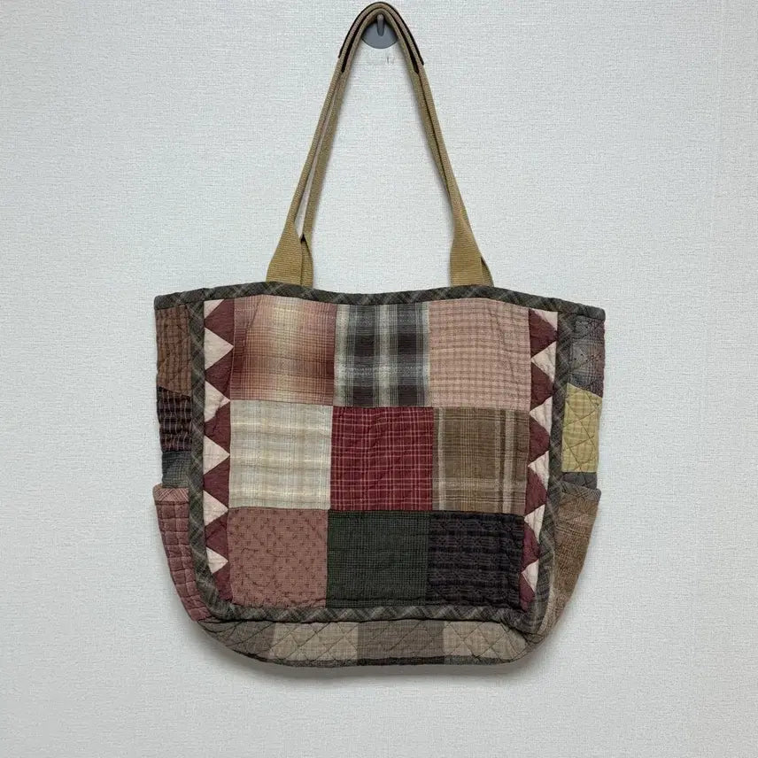[BUNJANG] Handmade Patchwork Quilted Shoulder Bag / 핸드메이드 패치워크 퀼트 숄더백