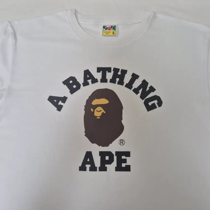 [BUNJANG] A Bathing Ape College Logo T-Shirt White XL / [새상품]베이프 컬리지 반팔티 화이트 XL