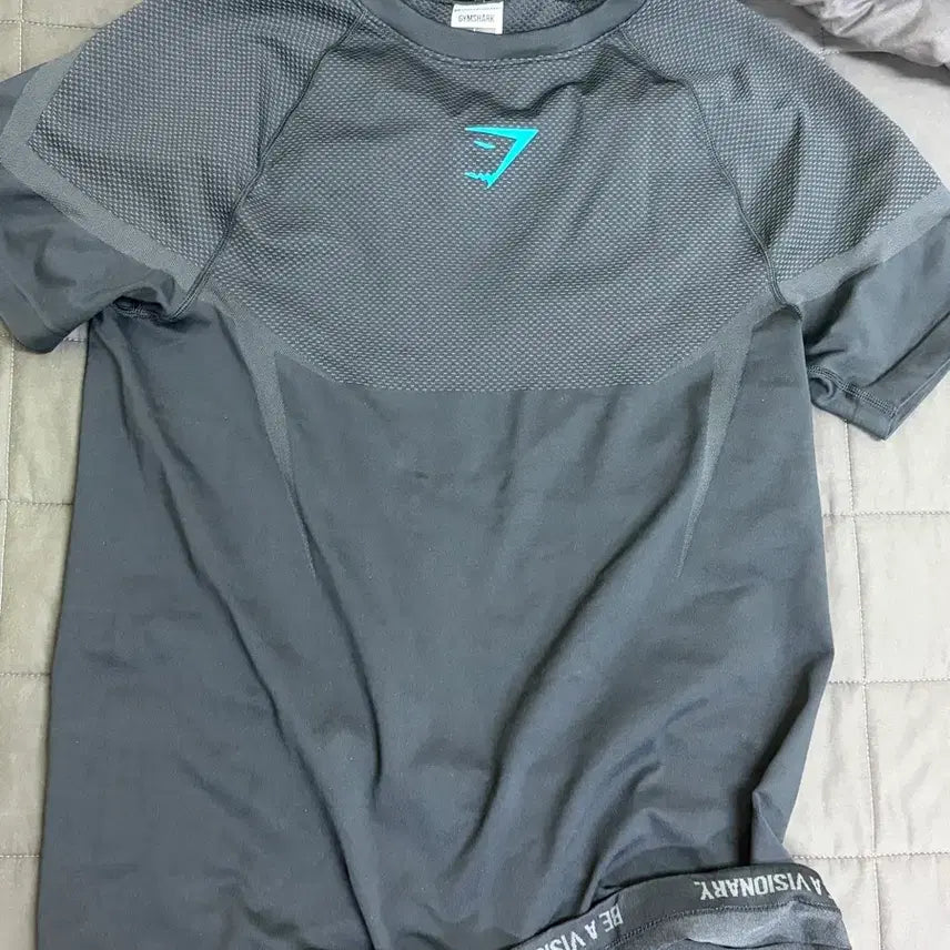 [BUNJANG] Gymshark Onyx Blue Leggings (Size L) / 짐샤크 오닉스 블루 L