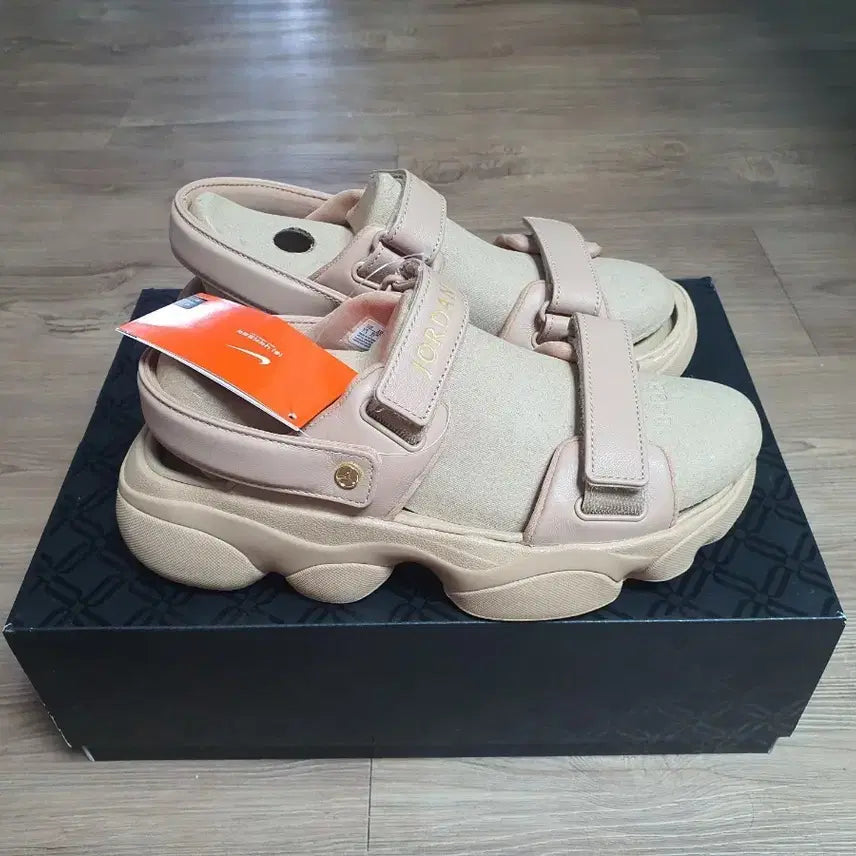 [BUNJANG] Nike Jordan Deza Sandal / (새제품)조던 데자 샌들 270