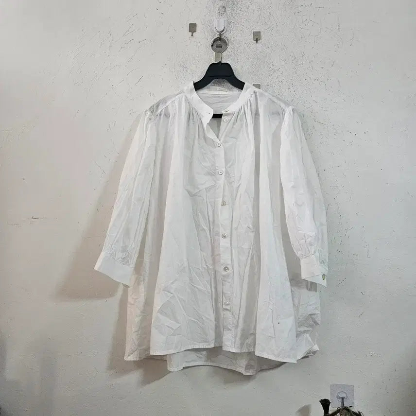 [BUNJANG] Women's White Shirt / 여성 흰색 셔츠