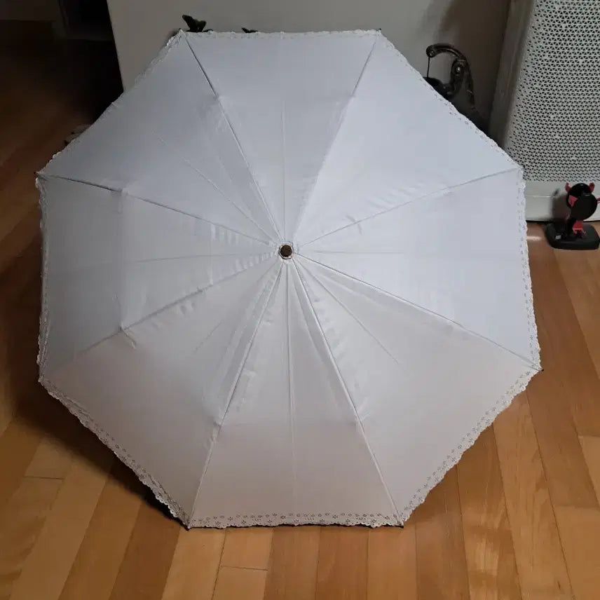 [BUNJANG] Lace Trimmed White Parasol / [새제품 ] 레이스 장식 화이트 양산