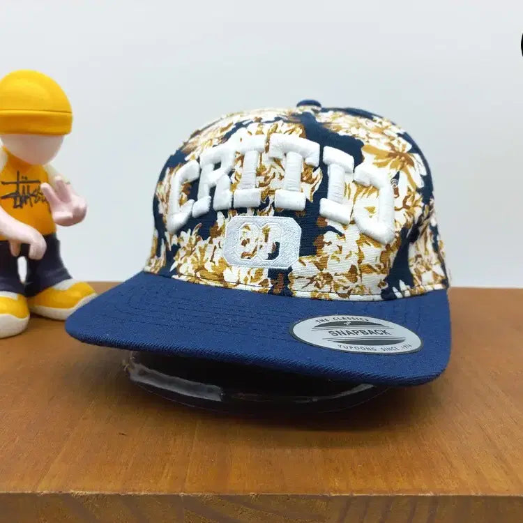 [BUNJANG] Critic Floral Multi Navy Snapback Hat / 스냅백 모자 사이트 크리틱 CRITIC 플로랄 멀티 네이비