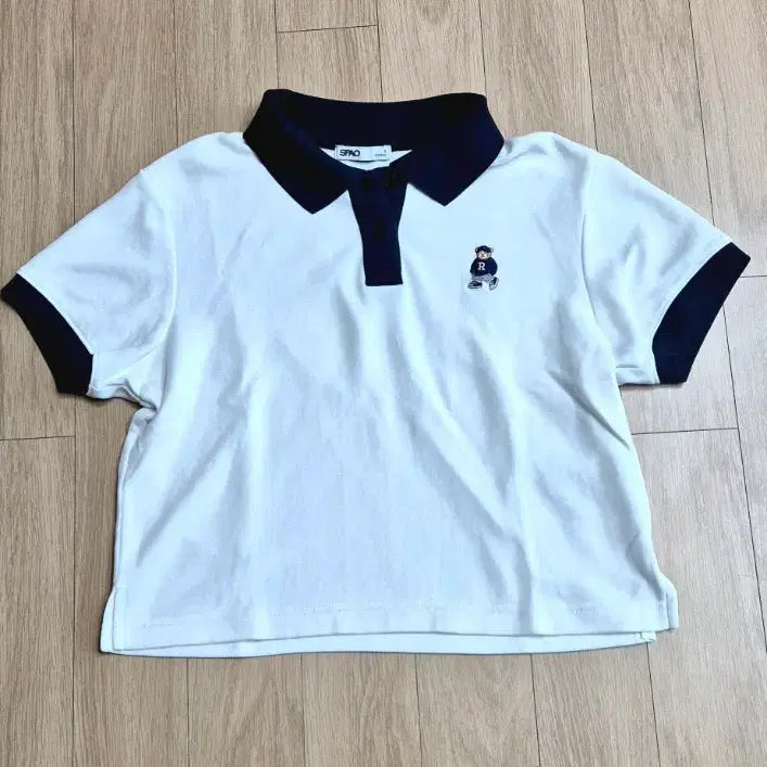 [BUNJANG] SPAO Bear Embroidery White Polo Shirt S / 스파오 베어 자수 화이트 카라티 S