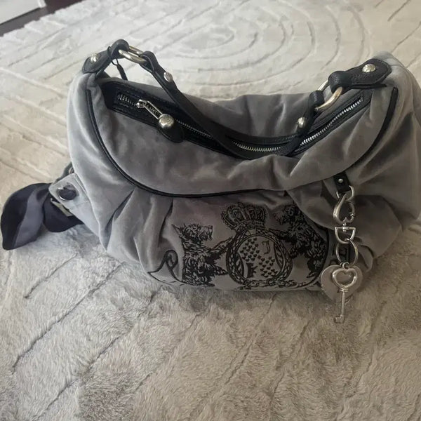 [BUNJANG] Juicy Couture Velvet Hobo Bag Grey / 쥬시꾸뛰르 벨벳 호보백 그레이(착샷O)