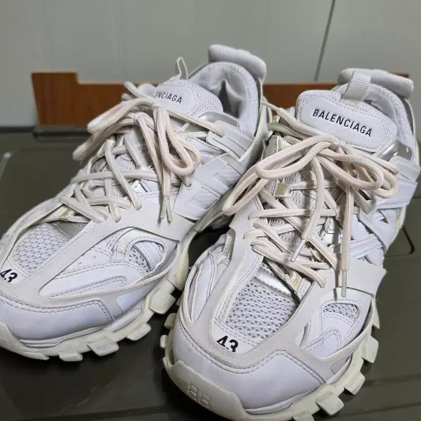 [BUNJANG] Balenciaga Track Shoes White Size 43 / 발렌시아가 트랙슈즈 43사이즈 화이트