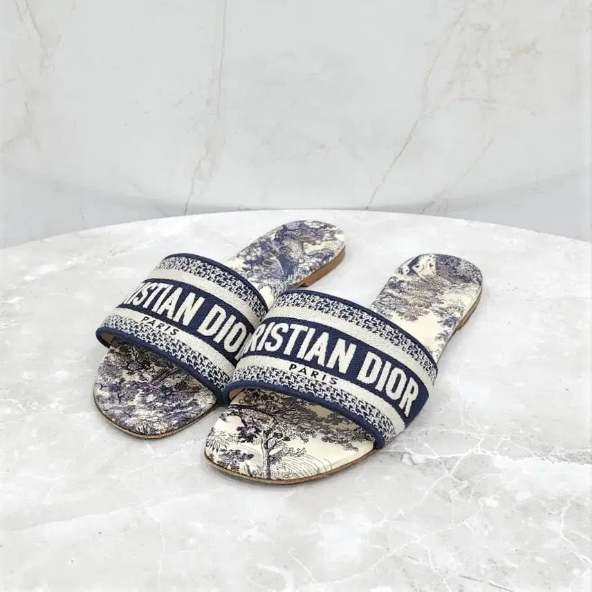 [BUNJANG] Dior Dway Mule Slippers Deep Blue (Size 37.5) / 37.5 / 디올 디웨이 뮬 슬리퍼 딥블루 KCQ209TJE