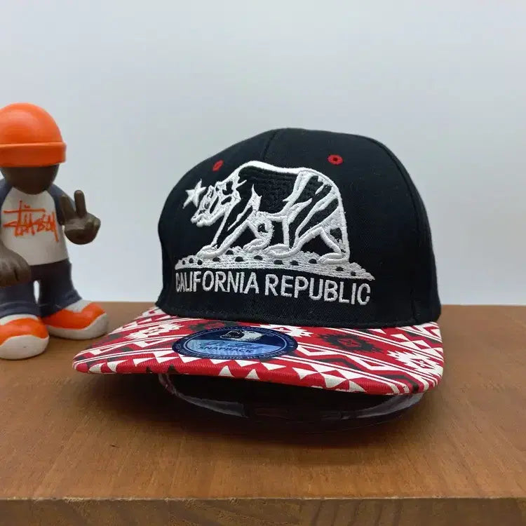 [BUNJANG] Pit Bull California Big Bear Snapback Hat Black / 핏불 스냅백 모자 Pit Bull California 빅 베어 블랙