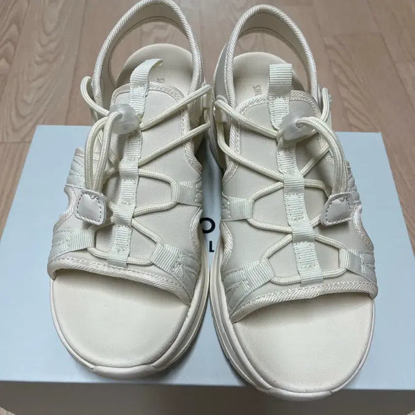 [BUNJANG] SPAO Sandals Ivory 230 / 새제품/슈펜샌들/송포2.0