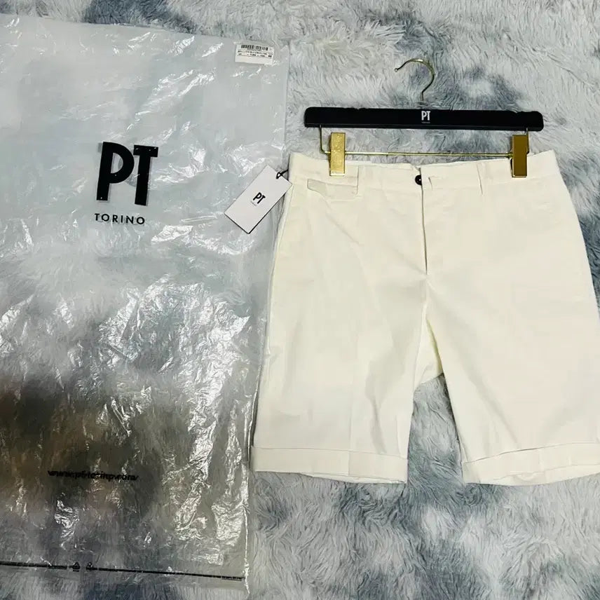 [BUNJANG] PT Torino Off-White Bermuda Pants / 고화질영상첨부 60%특가할인 이탈리아 PT토리노 오프화이트 버뮤다 팬츠