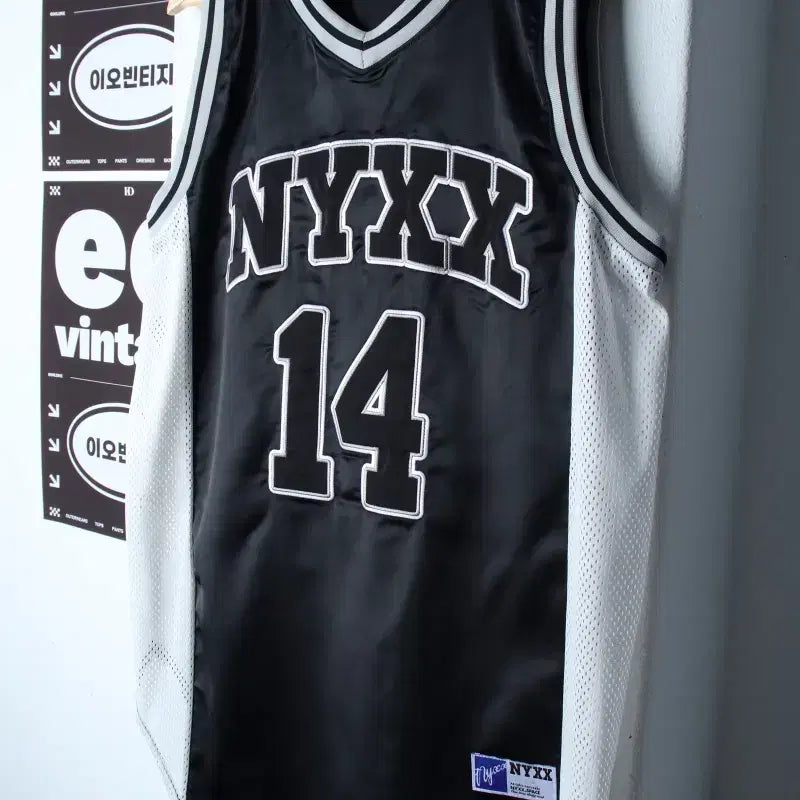 [BUNJANG] Black Old School Sleeveless T-Shirt Basketball Jersey / W(F) 반팔 티셔츠 농구져지 민소매 블랙 올드스쿨-82A8