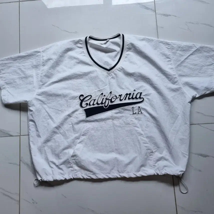 [BUNJANG] Boxy Cropped T-Shirt (Women's M-L) / 크롭티 여성95~100