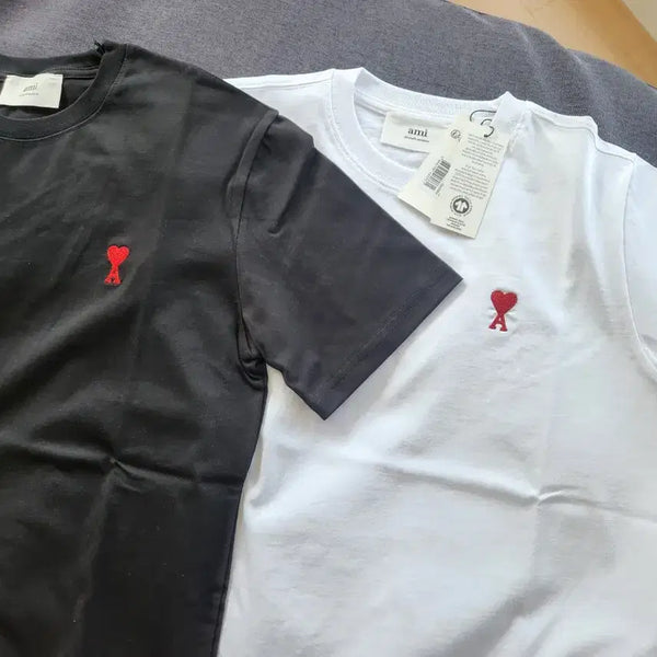 [BUNJANG] Ami Paris Small Logo T-Shirt (Parallel Import, Authentic, New) / 아미 반팔티. 스몰로고 병행수입 정품 새상품