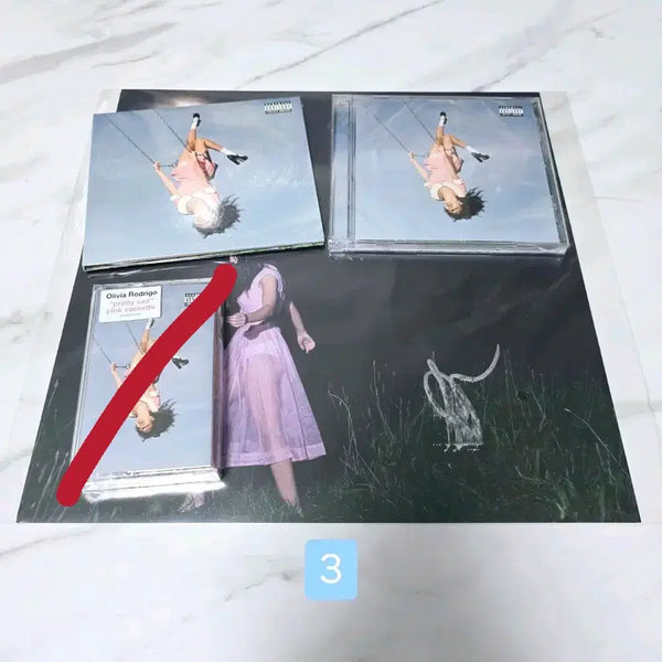 [BUNJANG] Olivia Rodrigo "You seem pretty sad for a girl so in love" Signed CD / 올리비아 로드리고 3집 / 싸인 + 게이트폴드 CD
