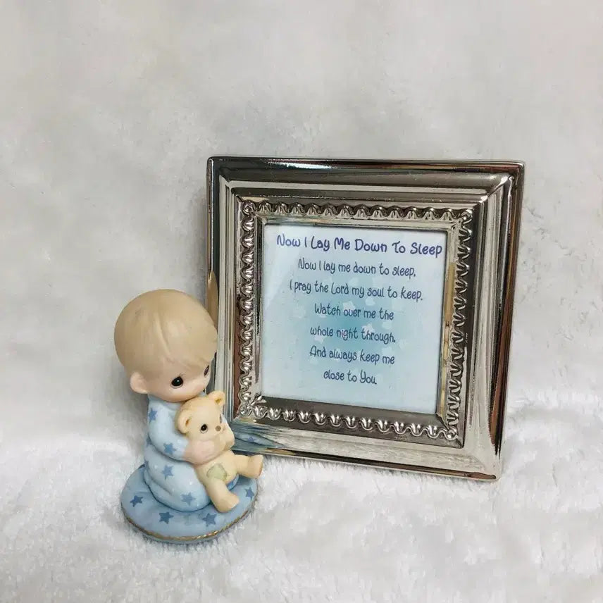 [BUNJANG] Precious Moments "Boy with Teddy Bear" Figurine with Frame / 앤틱 빈티지 프레셔스모먼트 소년 아기