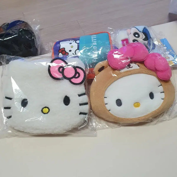[BUNJANG] Hello Kitty Bear Fuzzy Pouch with Keyring / 귀여운 헬로키티 곰돌이 파우치 뽀글이 파우치  키링 새상품