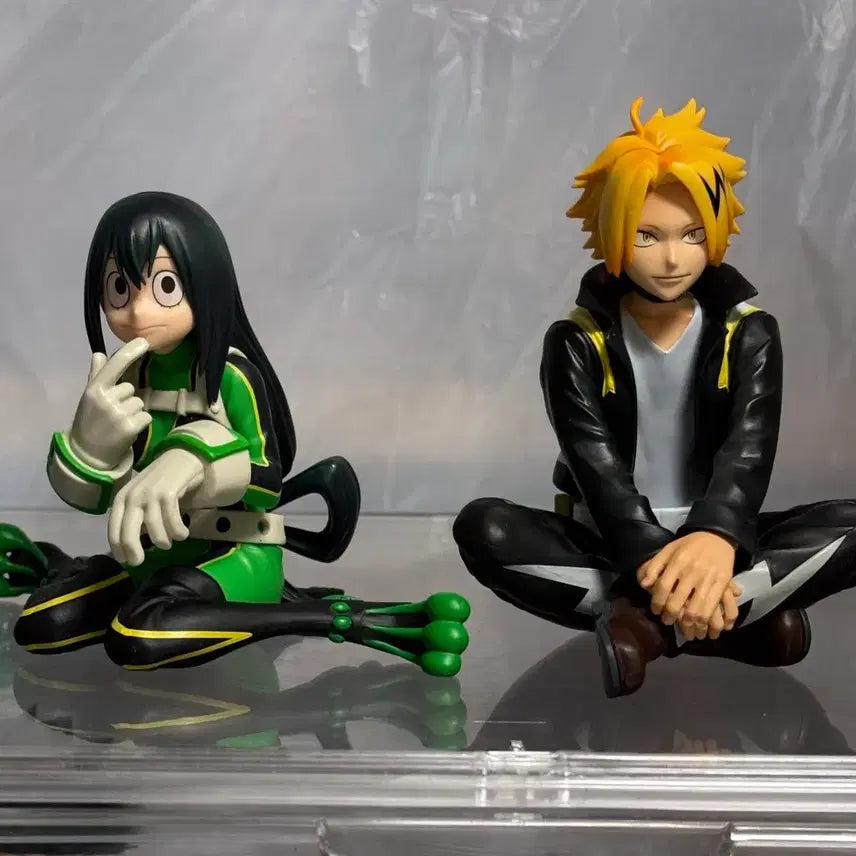 [BUNJANG] My Hero Academia Tsuyu Asui & Denki Kaminari Figure (Unsealed, Box Not Included) / 개봉/박스x) 나히아 츠유, 덴키 피규어
