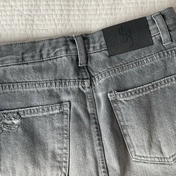 [BUNJANG] Synergy Washing Denim Mini Skirt - Grey / 시너진 워싱 데님 미니스커트 S 그레이 짧은치마