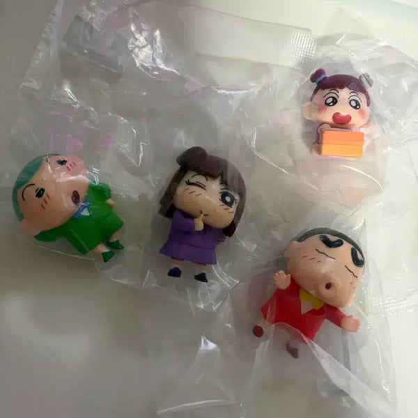 [BUNJANG] Crayon Shin-chan Figure Gacha Set (4 Variants) / 짱구 피규어 가챠 4종 일괄 스키스키, 베이비