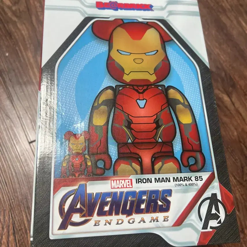 [BUNJANG] Hot Toys Iron Man Mark 85 Bearbrick 400% & 100% Set (First Edition) / 마크85 아이언맨 베어브릭 400%,100% 세트 초판