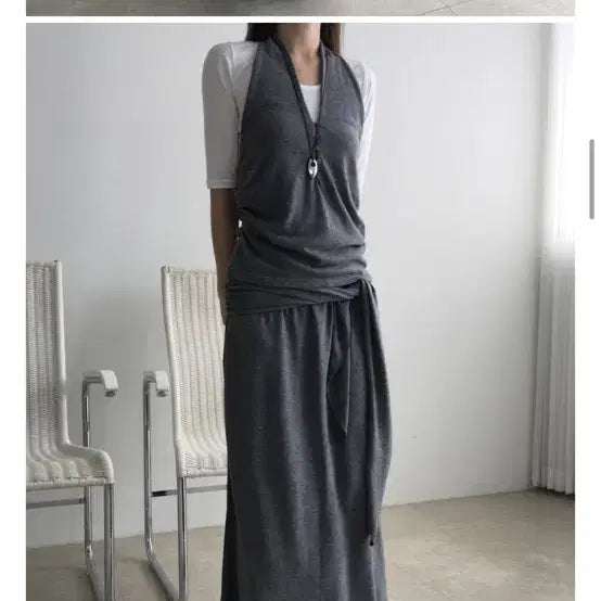 [BUNJANG] Nobia Kaka Halter Neck Top & Strap Skirt Set - Grey / 노비야카 홀터넥탑 스트랩스커트세트 그레이