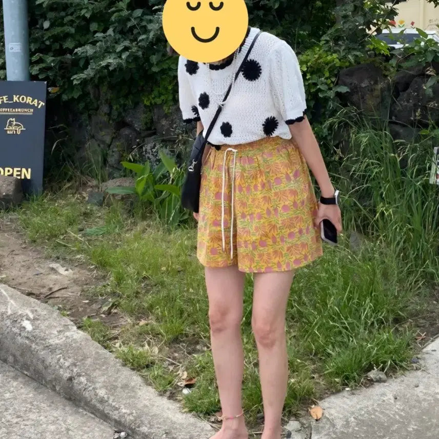 [BUNJANG] Embroidered Pattern Shorts with Drawstring Waist / 반바지
