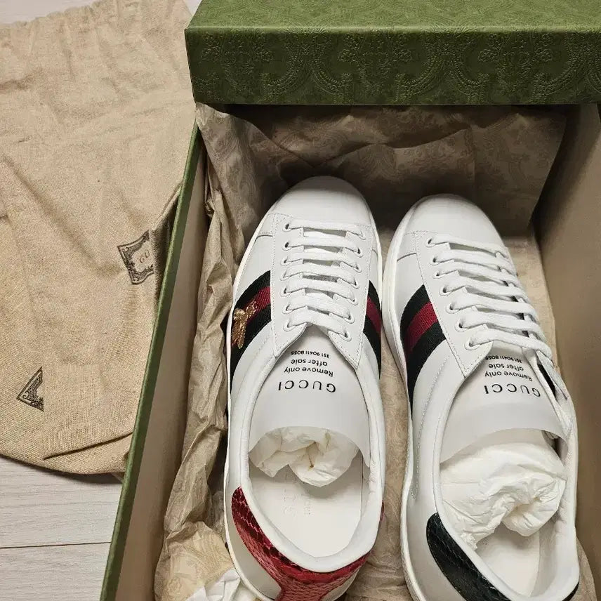 [BUNJANG] Gucci Ace Sneakers Bee Embroidery Snake Detail / 구찌 에이스 스니커즈