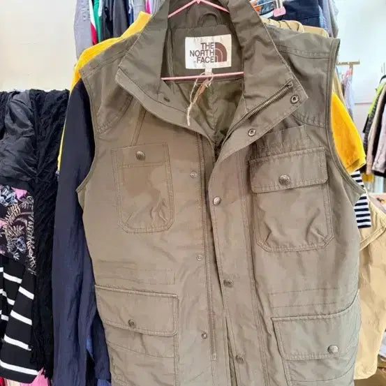 [BUNJANG] The North Face Vest Olive Khaki Men's / 노스페이스 베스트 올리브 카키 남성용