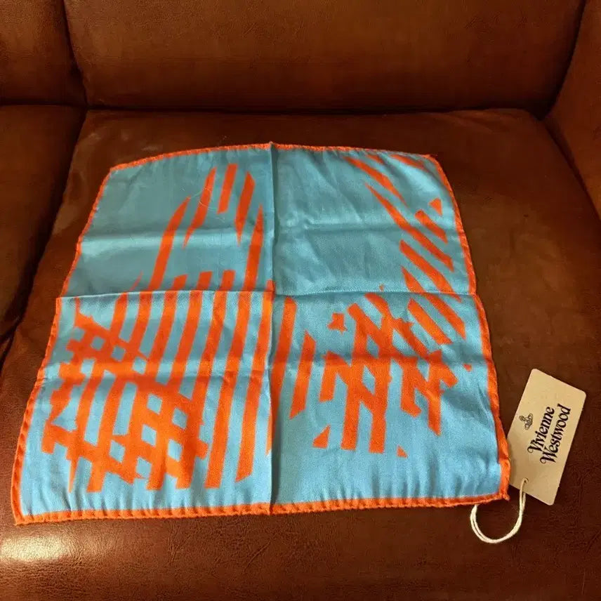 [BUNJANG] Vivienne Westwood Scarf Blue Orange / 비비안웨스트우드 스카프 블루 오렌지