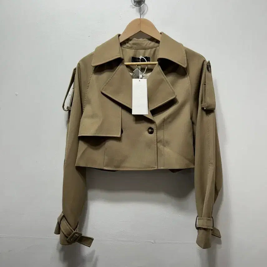 [BUNJANG] Beige Cropped Trench Jacket (L) / 베이지 크롭 트렌치 자켓 새상품 L