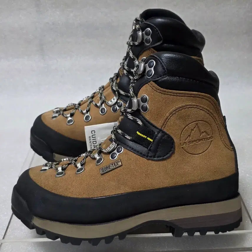 [BUNJANG] La Sportiva Gore-Tex Mid-Cut Hiking Boots Women's 230 EU 38 / [새상품] 라스포르티바 LA SPORTIVA 고어텍스 중등산화 230