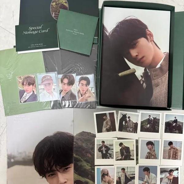 [BUNJANG] Cha Eun Woo 2023 'In LA' Photobook (B Ver.) / 2023년 차은우 포토북 in LA (B ver.)