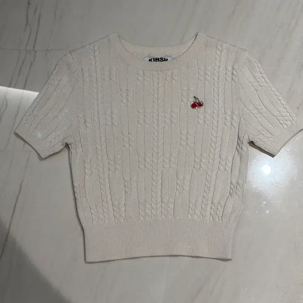 [BUNJANG] Kirsh Cherry Knit White / 키르시 체리 니트 화이트