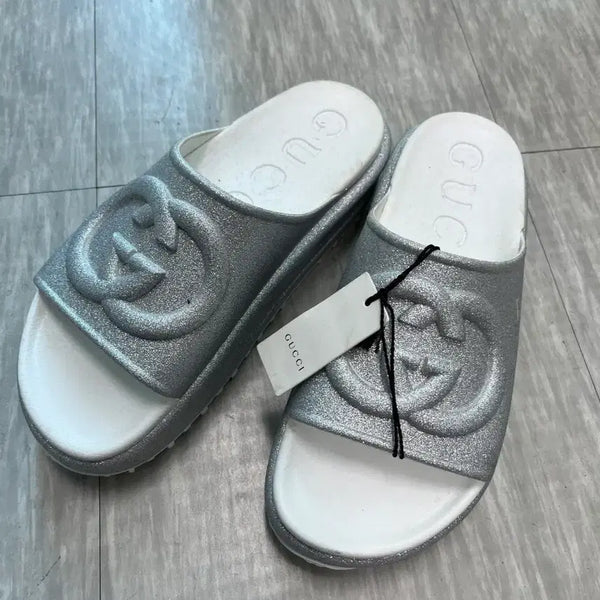 [BUNJANG] Gucci Interlocking G Slide Sandals Silver / 여) 구찌 인터로킹 G슬라이드 샌들 실버