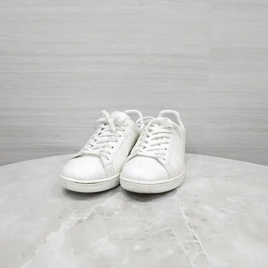 [BUNJANG] Louis Vuitton LV Monogram Luxembourg Sneakers Size 6 / 6 /  루이비통 LV 모노그램 룩셈부르크 스니커즈