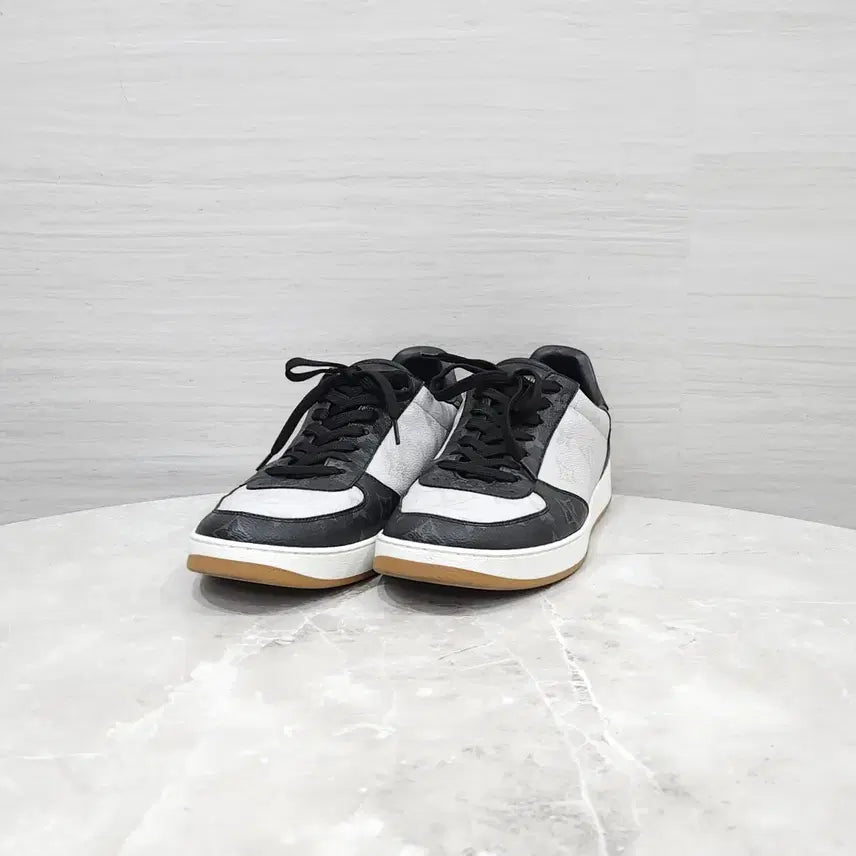[BUNJANG] Louis Vuitton Monogram Rivoli Sneakers 1A8WG8 / 7.5 / 루이비통 모노그램 리볼리 스니커즈 1A8WG8