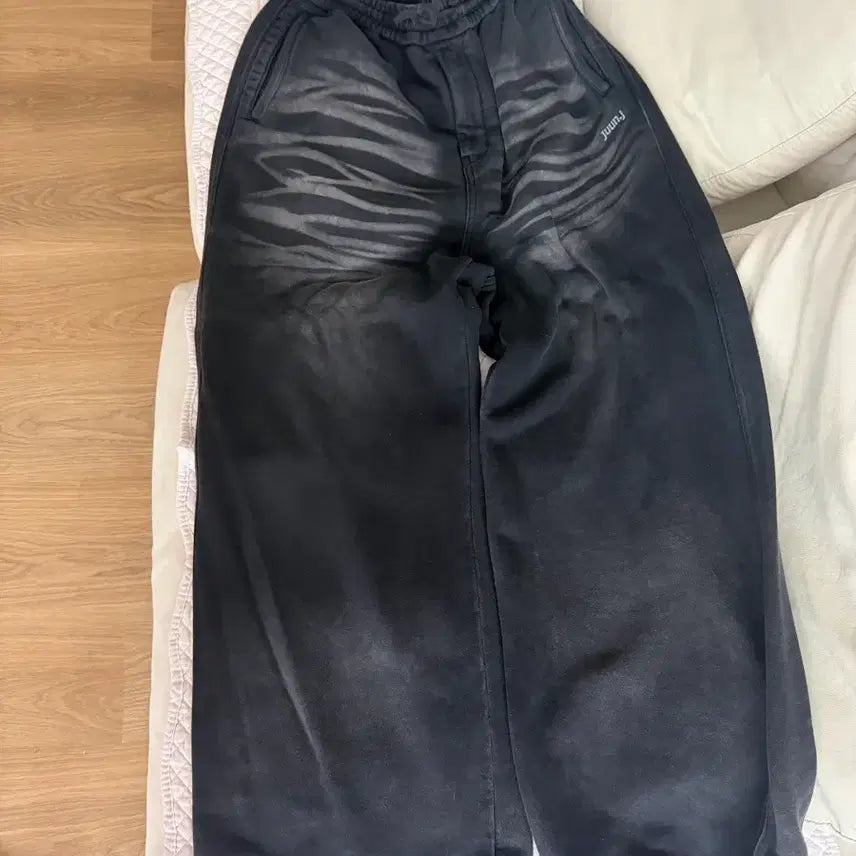 [BUNJANG] Joonji Tiger Sweatpants Size 48 / 준지 호랑이 스웻팬츠