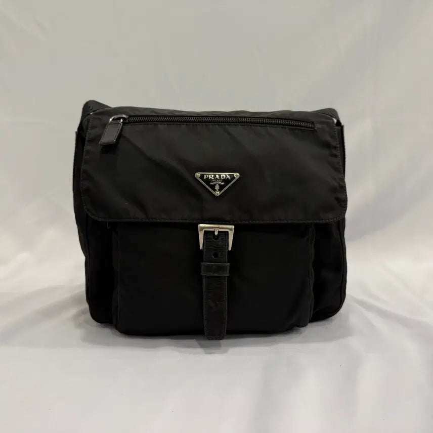 [BUNJANG] Prada Unisex Crossbody Bag (Joo Woo-jae Bag) / 프라다 크로스백 남녀공용 (주우재백)