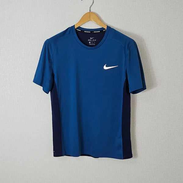 [BUNJANG] Nike Running Dri-FIT Scotch Reflective Short Sleeve T-Shirt XL / 나이키 러닝 드라이핏 스카치 리틀렉티브 반팔 티셔츠 XL 105