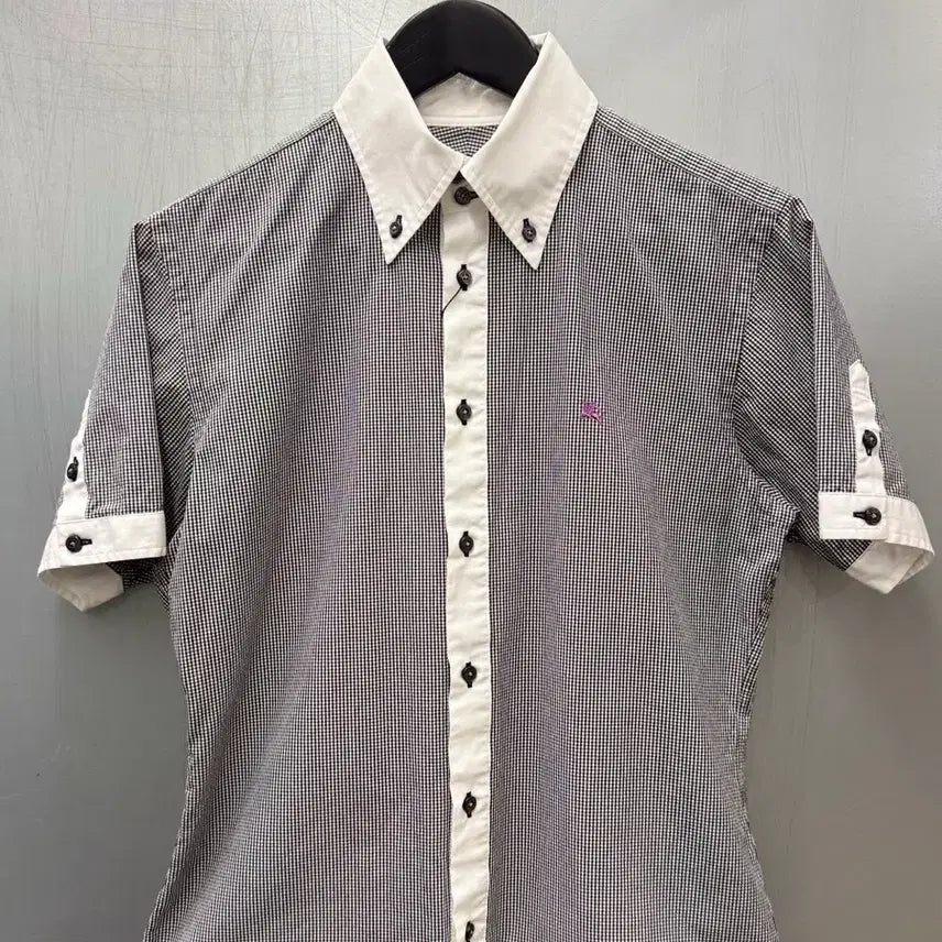 [BUNJANG] Burberry Black Label Gingham Check Short Sleeve Cleric Button-Down Shirt / Burbbery 버버리 블랙 라벨 깅엄 체크 반팔 크레릭 버튼다운 셔츠