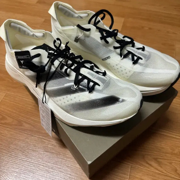 [BUNJANG] Y-3 Adios Pro 3 Off-White Core Black Running Shoes / Y-3 아디오스 프로3 오프화이트 코어블랙 (285,새상품)