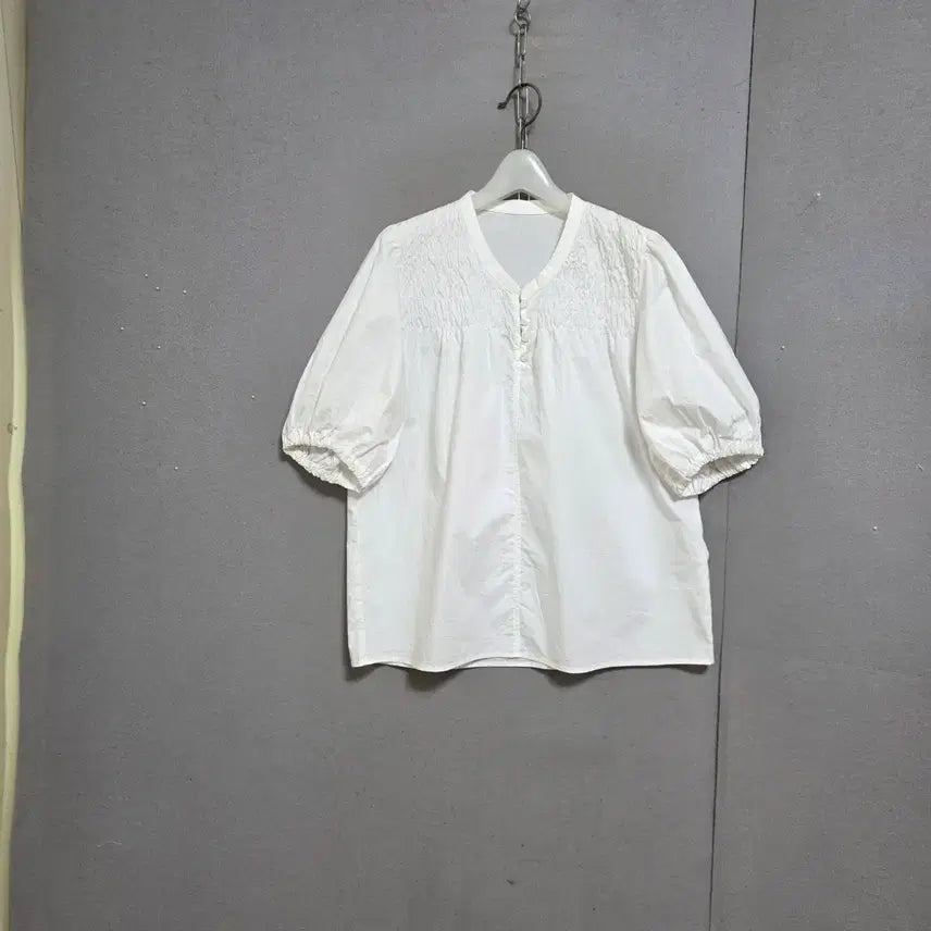 [BUNJANG] AtG White Cotton Blouse Size 55 / AtG 편하고 깔끔한 블라우스 55  n6900