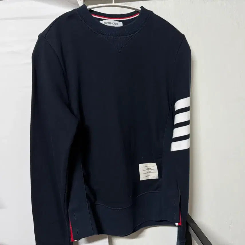 [BUNJANG] Thom Browne Navy Four-Bar Stripe Sweatshirt / 톰브라운 네이비 4선 스트라이프 맨투맨