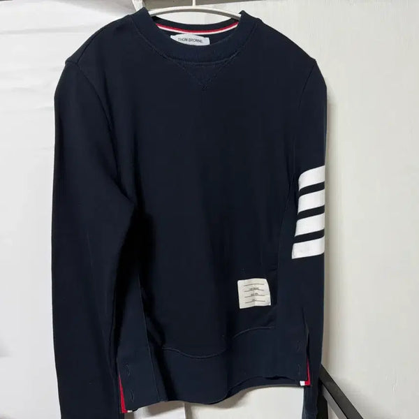 [BUNJANG] Thom Browne Navy Four-Bar Stripe Sweatshirt / 톰브라운 네이비 4선 스트라이프 맨투맨
