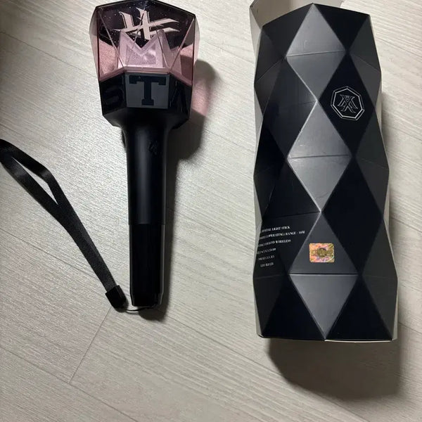 [BUNJANG] MONSTA X Mon-dongi Ver.1 Official Light Stick / 몬스타엑스 몬엑 응원봉 몬둥이 ver.1 양도합니다