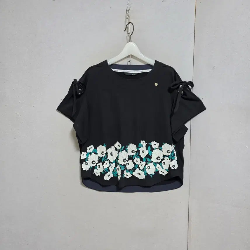 [BUNJANG] G-Cut Flower Point T-Shirt - Size F (55-66) / 지컷 플라워포인트 티셔츠 F   n6910