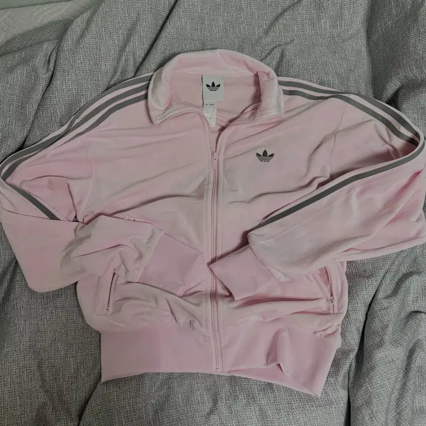 [BUNJANG] Adidas Velour Strawberry Milk Pink Track Jacket / 대장템)아디다스 딸기우유 핑크 져지 벨루어 트랙자켓