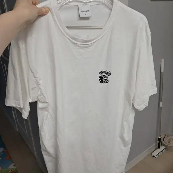 [BUNJANG] Mahagrid White Graphic T-Shirt M / 마하그리드 화이트 반팔티 M
