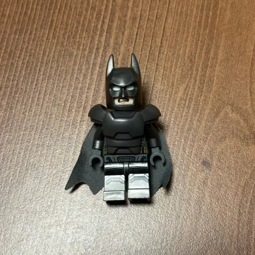 [BUNJANG] LEGO DC Armored Batman Figure / 레고 DC 아머드 배트맨 피규어