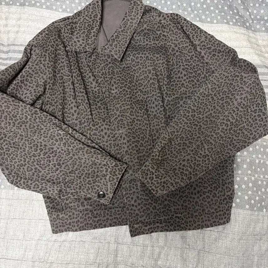 [BUNJANG] Leopard Print Vintage Jacket / 레오파드 보세자켓